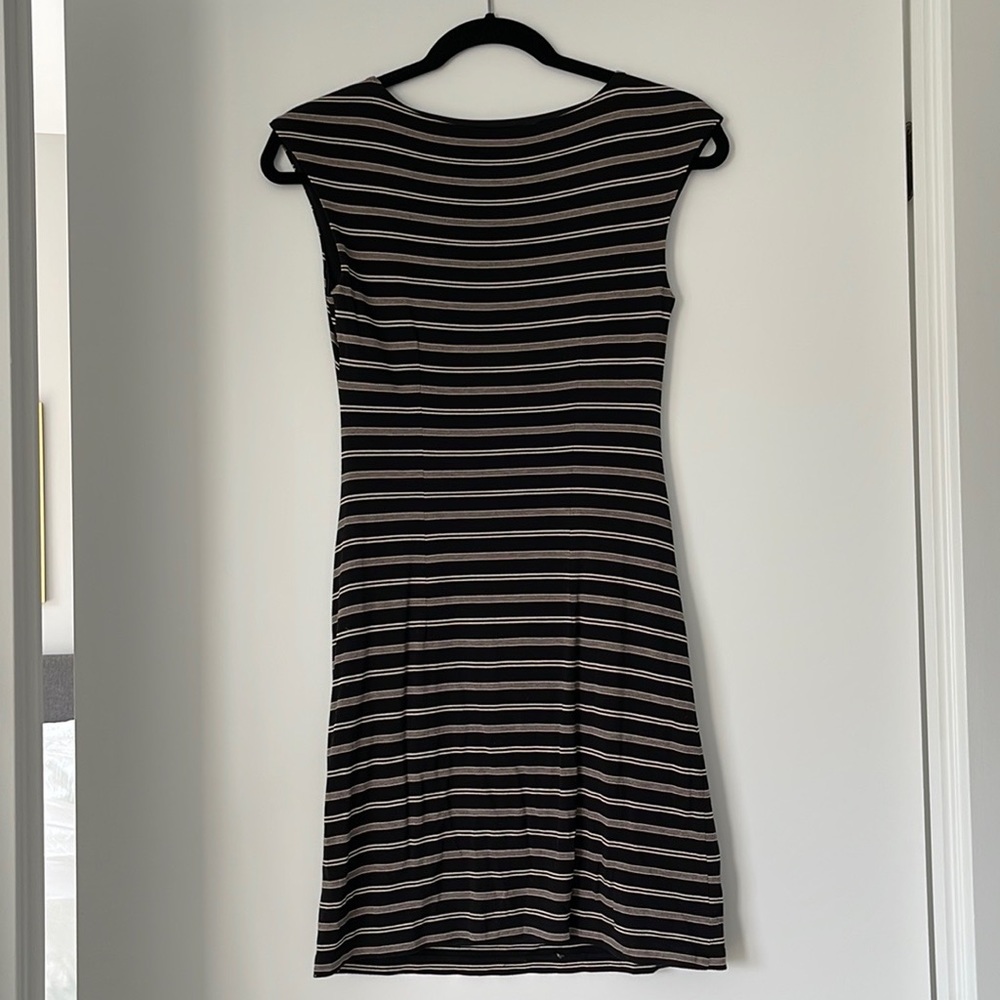LOFT Dress - Picture 3 of 3